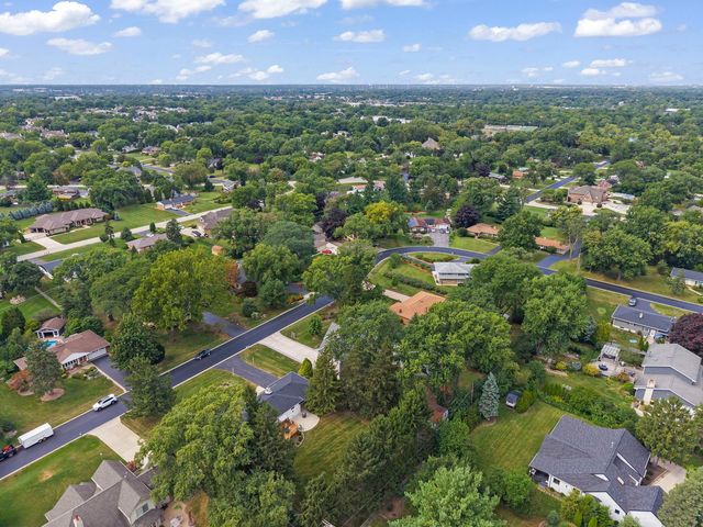 1S705 Westview Avenue, Lombard, IL 60148