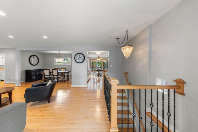 1S705 Westview Avenue, Lombard, IL 60148