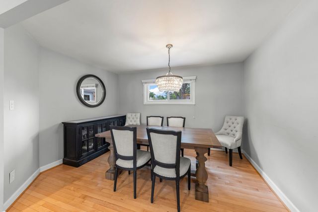 1S705 Westview Avenue, Lombard, IL 60148