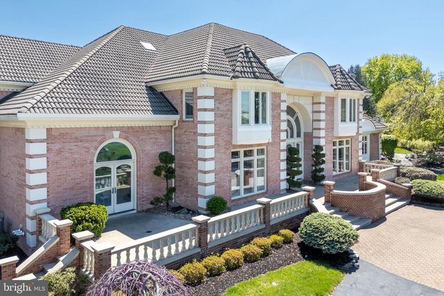 4250 RAYNESSA CT, Easton, PA 18045