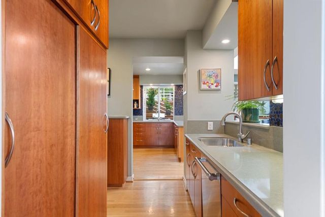 1325 Marlborough Road, Hillsborough, CA 94010