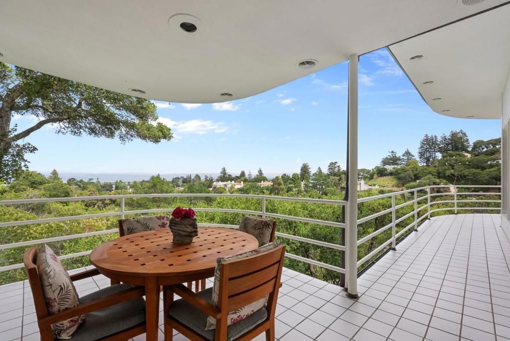 Image 11 of property listing at 1325 Marlborough Road, Hillsborough, CA 94010