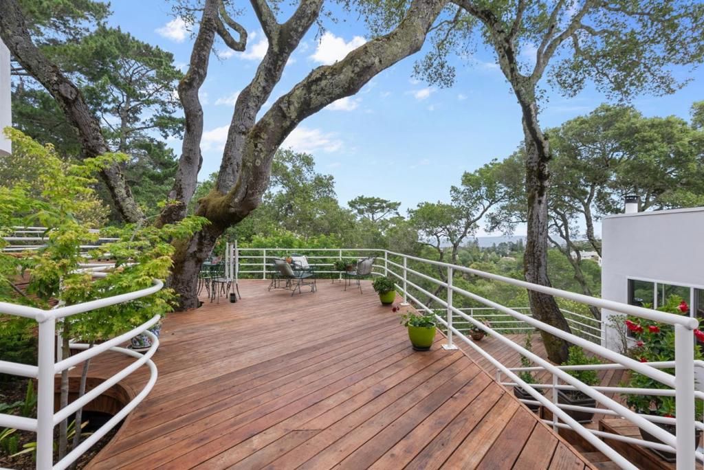 Image 29 of property listing at 1325 Marlborough Road, Hillsborough, CA 94010