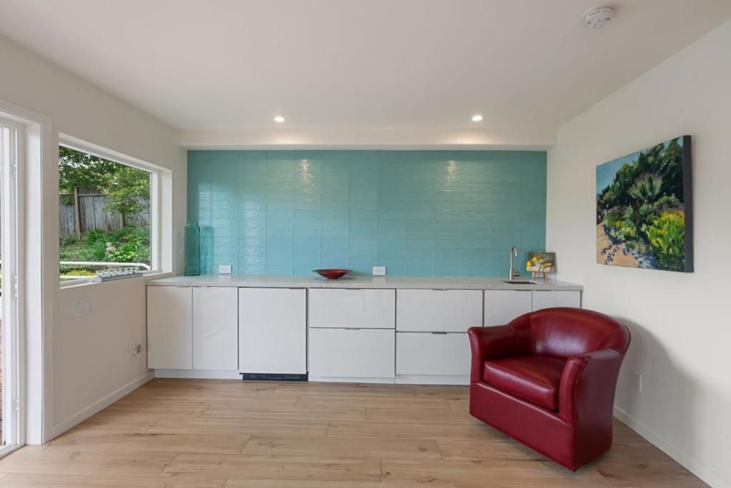 Image 31 of property listing at 1325 Marlborough Road, Hillsborough, CA 94010