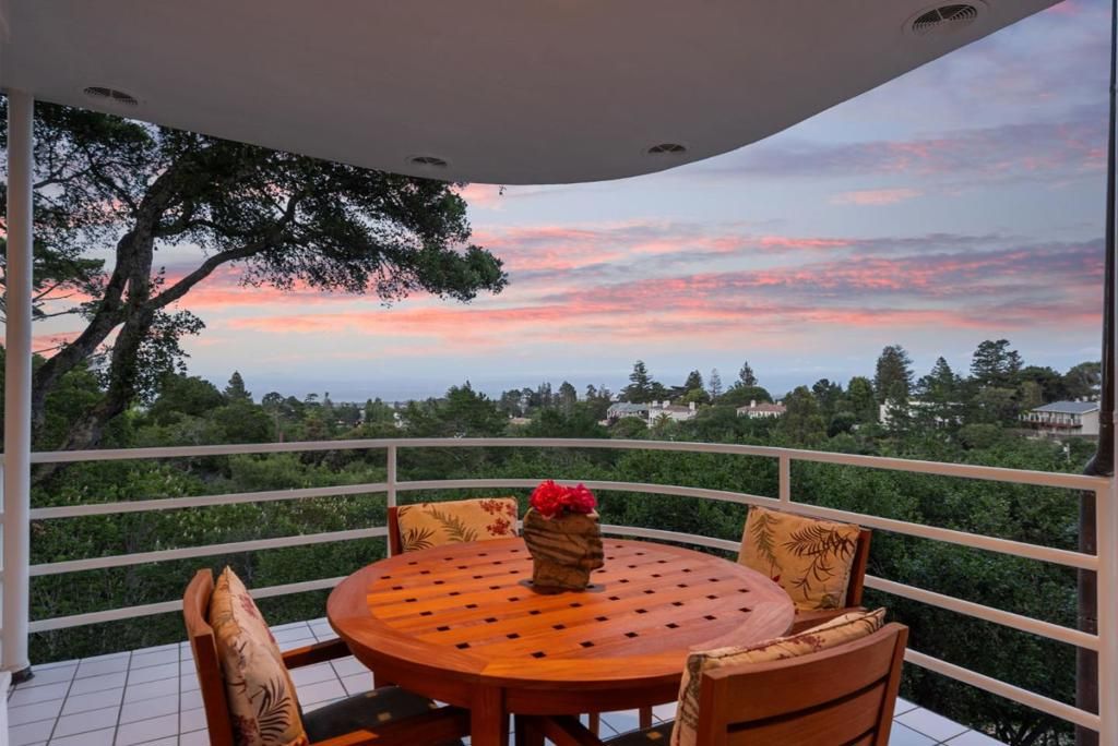 Image 41 of property listing at 1325 Marlborough Road, Hillsborough, CA 94010
