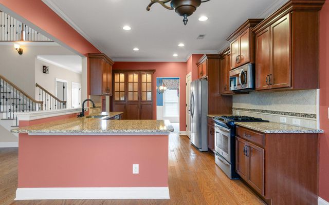 881 Lynnstone Drive, Chattanooga, TN 37405