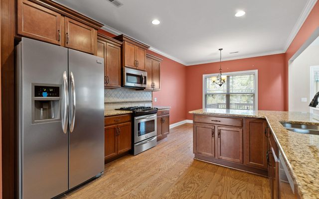 881 Lynnstone Drive, Chattanooga, TN 37405