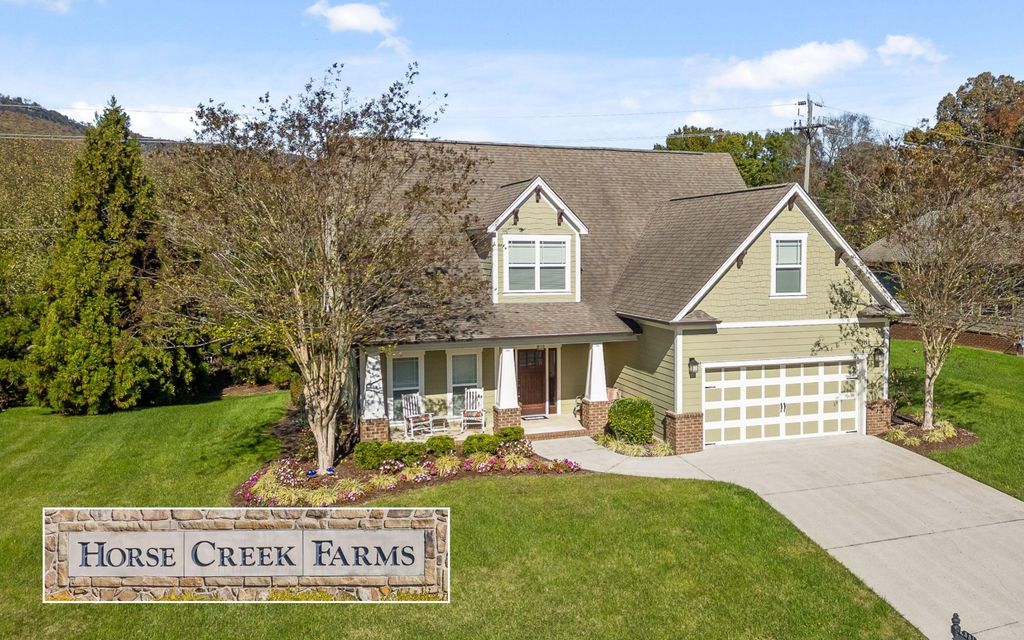 881 Lynnstone Drive, Chattanooga, TN 37405