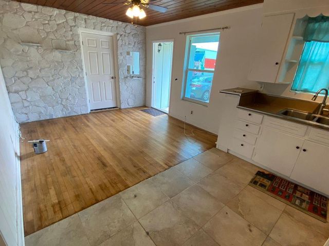 9192 Sunrise Drive, West Palm Beach, FL 33403