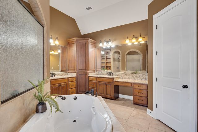 1793 N CROSSBERRY CV, Collierville, TN 38017