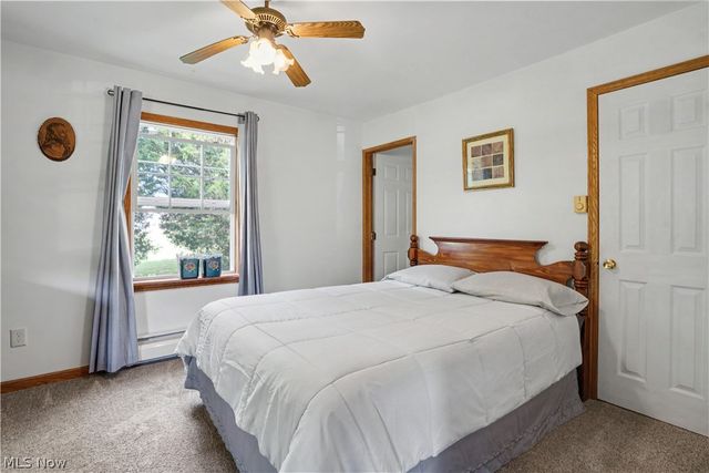 297 Hales Landing, Elizabeth, WV 26143