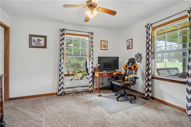 297 Hales Landing, Elizabeth, WV 26143