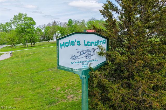 297 Hales Landing, Elizabeth, WV 26143