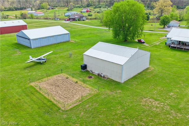 297 Hales Landing, Elizabeth, WV 26143