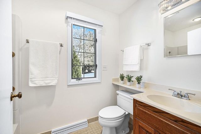 10121 N Lee COURT, Mequon, WI 53092