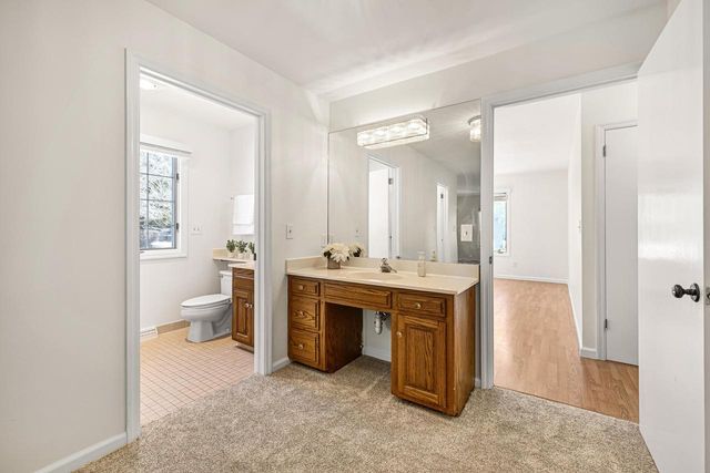 10121 N Lee COURT, Mequon, WI 53092