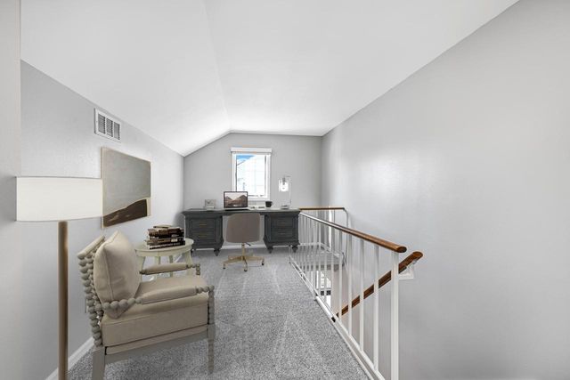 10121 N Lee COURT, Mequon, WI 53092