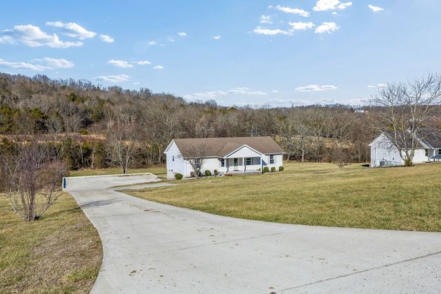 162 Pigeon Roost Rd, Brush Creek, TN 38547
