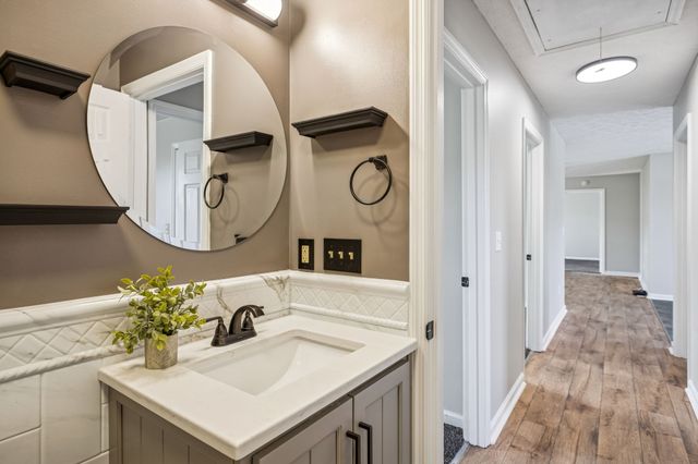 162 Pigeon Roost Rd, Brush Creek, TN 38547