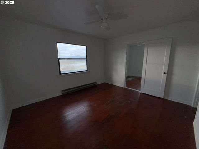 67 SPRUCE St, Wheeler, OR 97147