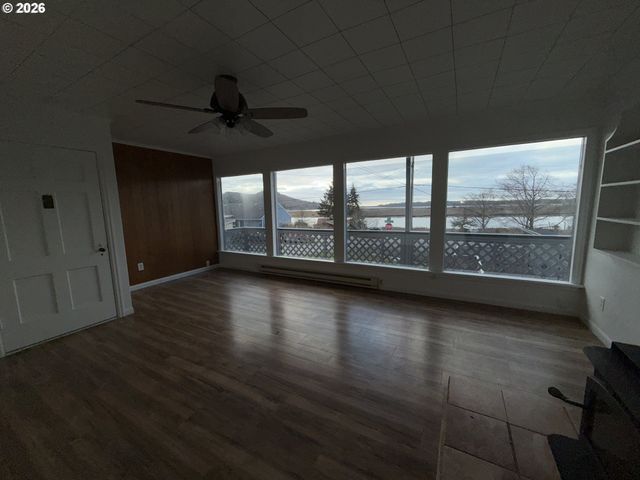 67 SPRUCE St, Wheeler, OR 97147