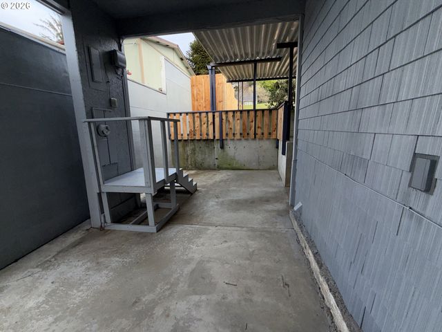 67 SPRUCE St, Wheeler, OR 97147