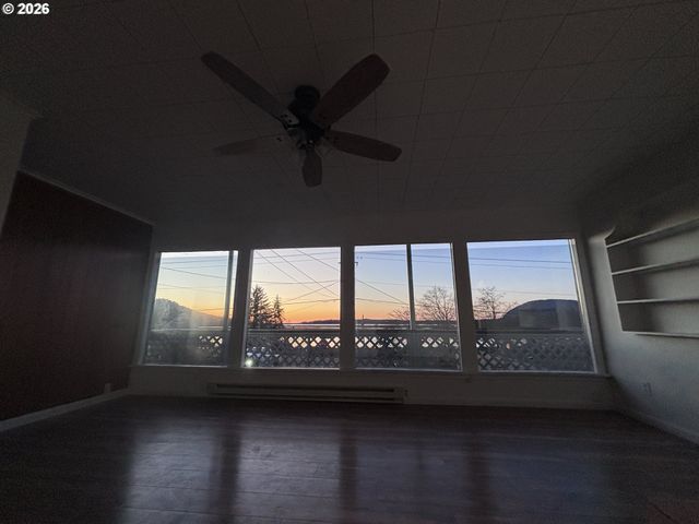 67 SPRUCE St, Wheeler, OR 97147