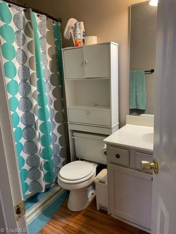 4107 Mcconnell Drive, Kernersville, NC 27284