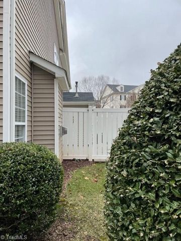 4107 Mcconnell Drive, Kernersville, NC 27284