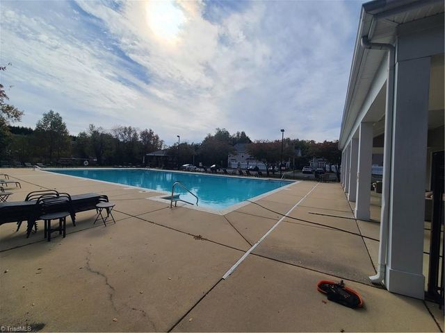 4107 Mcconnell Drive, Kernersville, NC 27284