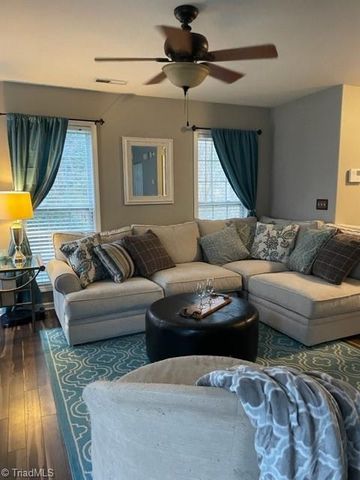 4107 Mcconnell Drive, Kernersville, NC 27284