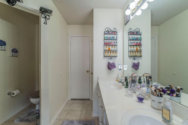 1634 Powder Horn Lane, Arlington, TX 76018