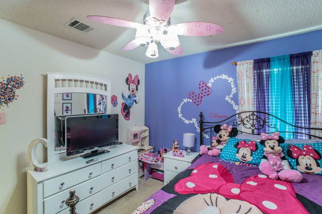 1634 Powder Horn Lane, Arlington, TX 76018