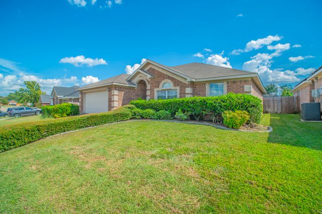 1634 Powder Horn Lane, Arlington, TX 76018