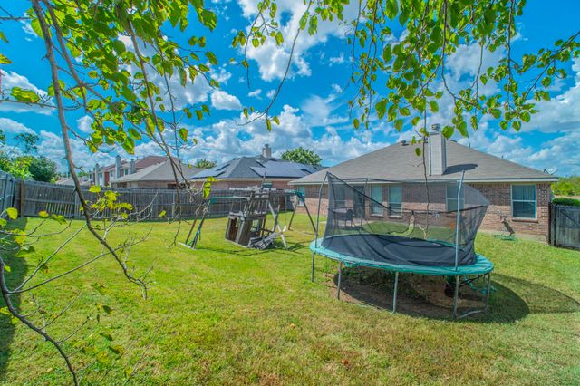 1634 Powder Horn Lane, Arlington, TX 76018