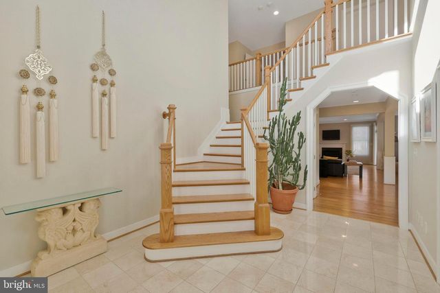 5922 CHESTERBROOK RD, Mclean, VA 22101