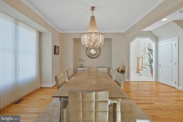 5922 CHESTERBROOK RD, Mclean, VA 22101