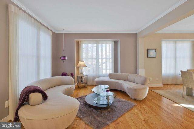 5922 CHESTERBROOK RD, Mclean, VA 22101