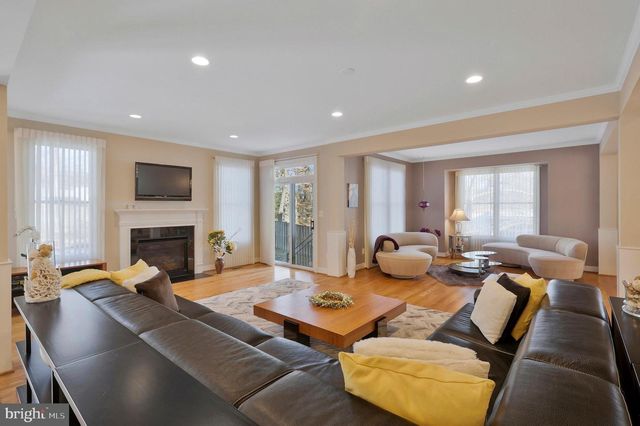5922 CHESTERBROOK RD, Mclean, VA 22101