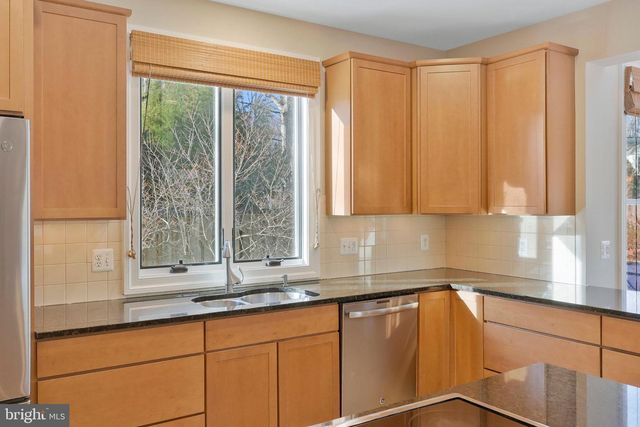 5922 CHESTERBROOK RD, Mclean, VA 22101
