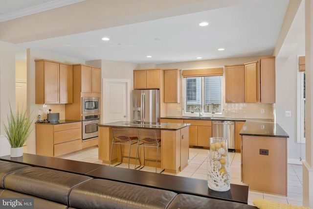 5922 CHESTERBROOK RD, Mclean, VA 22101