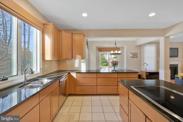 5922 CHESTERBROOK RD, Mclean, VA 22101