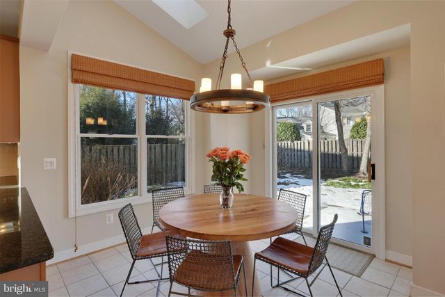 5922 CHESTERBROOK RD, Mclean, VA 22101