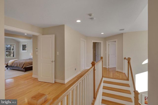 5922 CHESTERBROOK RD, Mclean, VA 22101