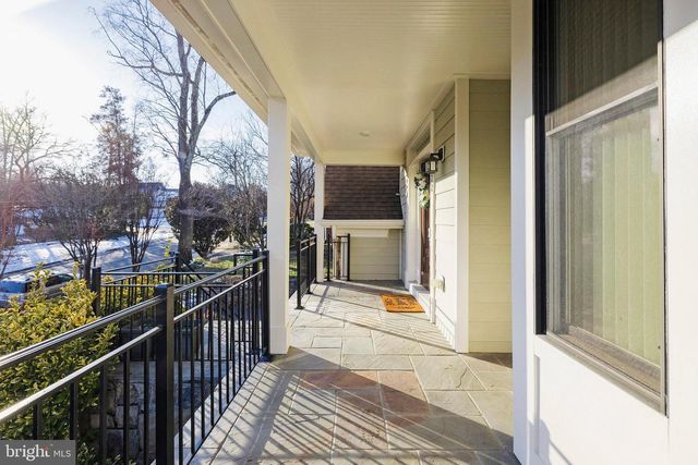 5922 CHESTERBROOK RD, Mclean, VA 22101