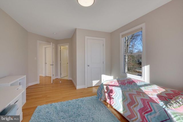 5922 CHESTERBROOK RD, Mclean, VA 22101