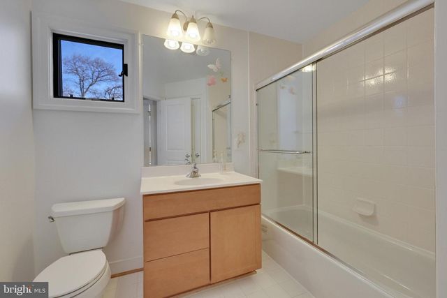 5922 CHESTERBROOK RD, Mclean, VA 22101