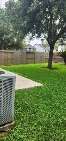 13230 Skyviewgreen Drive, Houston, TX 77047