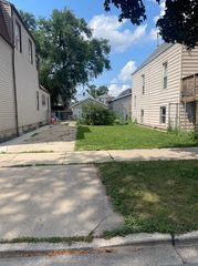4844 W Gunnison Street, Chicago, IL 60630