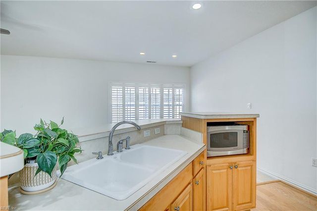 2717 Longworth CT, Virginia Beach, VA 23456